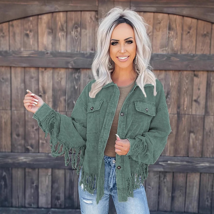 Damernas fransjacka gjord av denim i en avslappnad oversized passform-Eva Jonsson