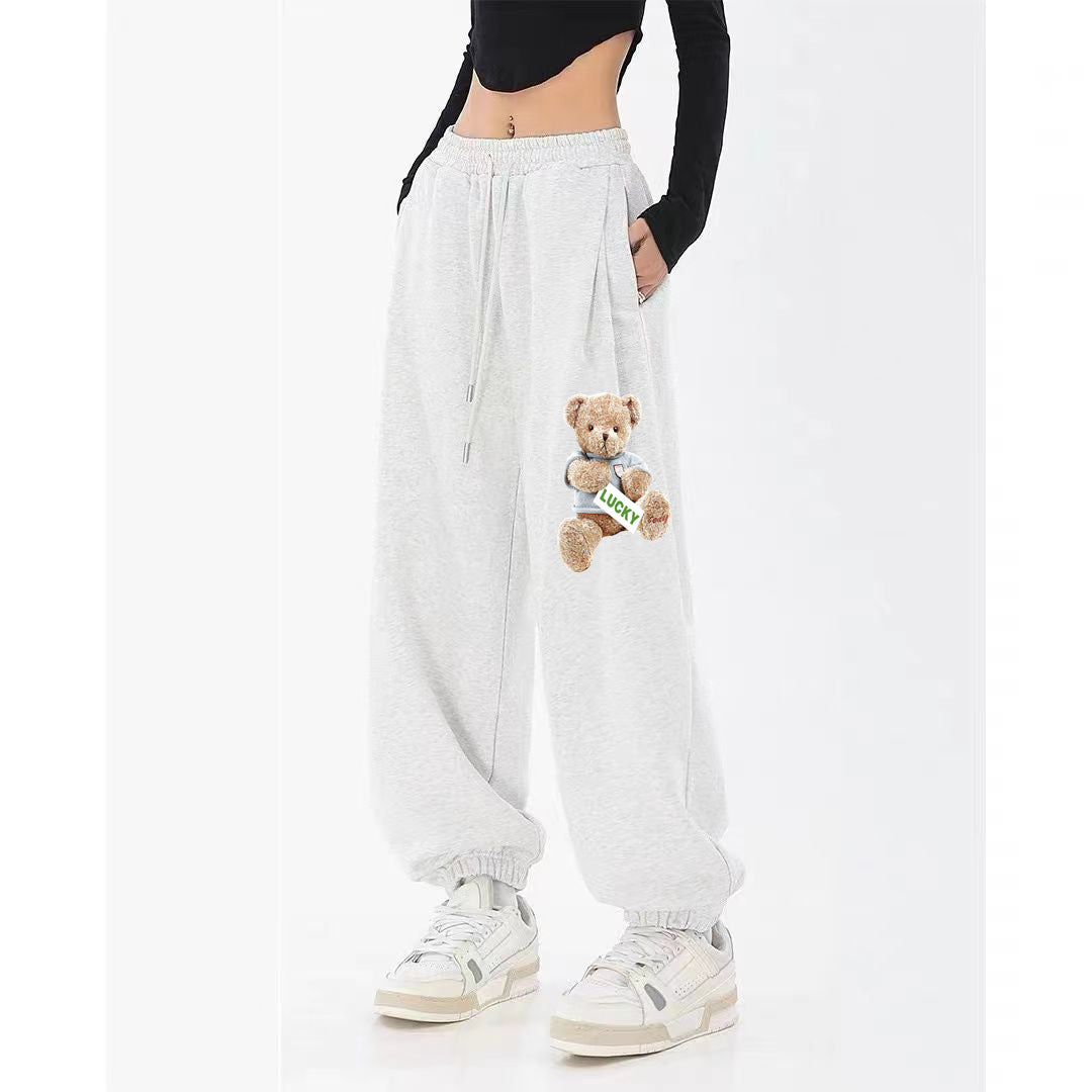 Damernas fritidsbyxor med teddy-motiv Mirla-Eva Jonsson