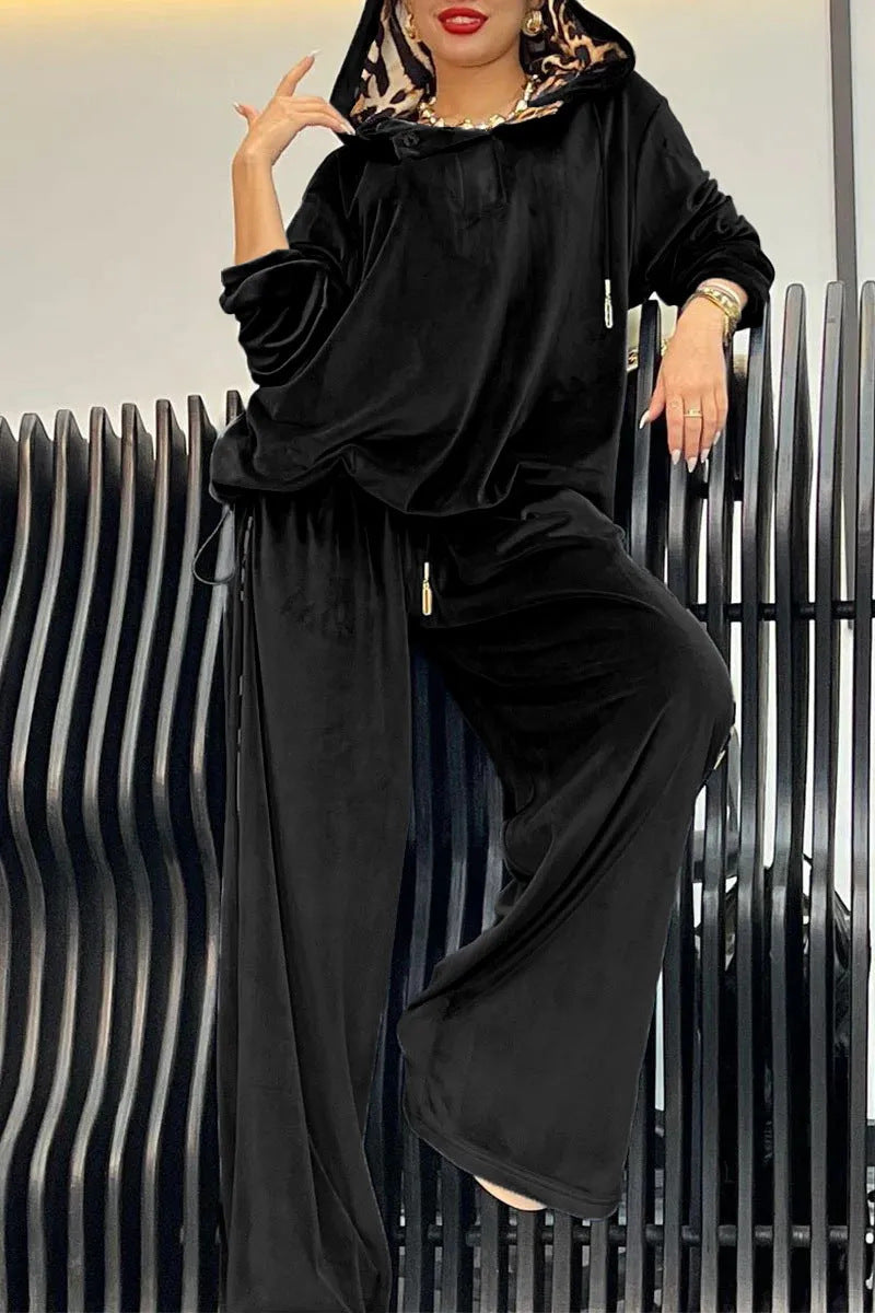 Damernas fritidsbyxset i mjuk velour Mirla-Eva Jonsson