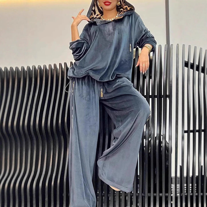 Damernas fritidsbyxset i mjuk velour Mirla-Eva Jonsson