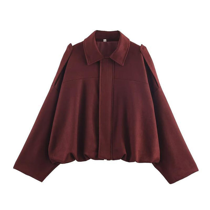 Damernas fritidsjacka i modernt oversized-design med praktiska fickor Mirla-Eva Jonsson