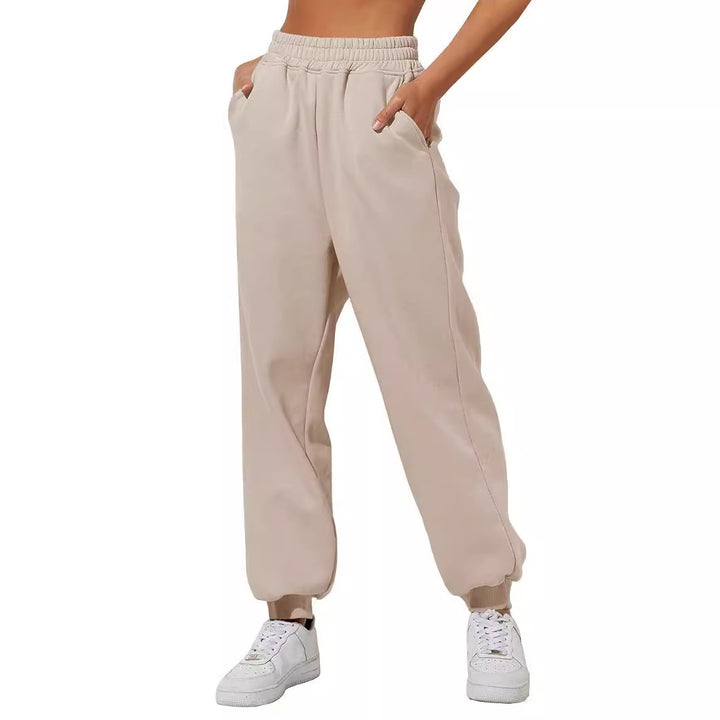 Damernas fritidsjoggingbyxor med elastisk midja och praktiska fickor Mirla-Eva Jonsson