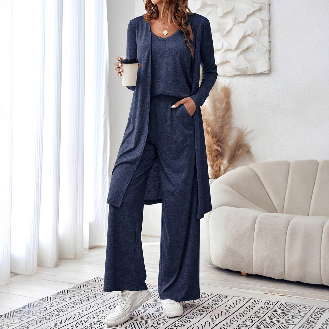 Damernas fritidsset med mjuk långärmad kimono och bekväma byxor Mirla-Eva Jonsson