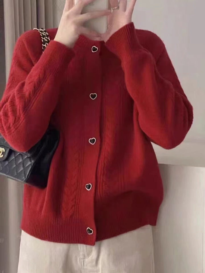 Damernas grovstickad cardigan med hjärtkknäppning och fin struktur Mirla-Eva Jonsson