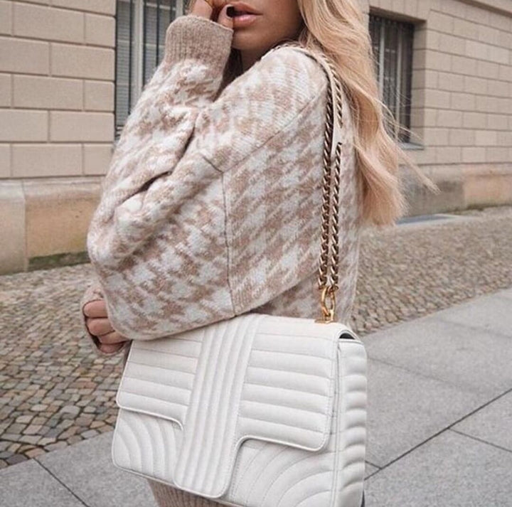 Damernas grovt stickade tröja med modernt hönsnätsmönster Eva Jonsson-Eva Jonsson