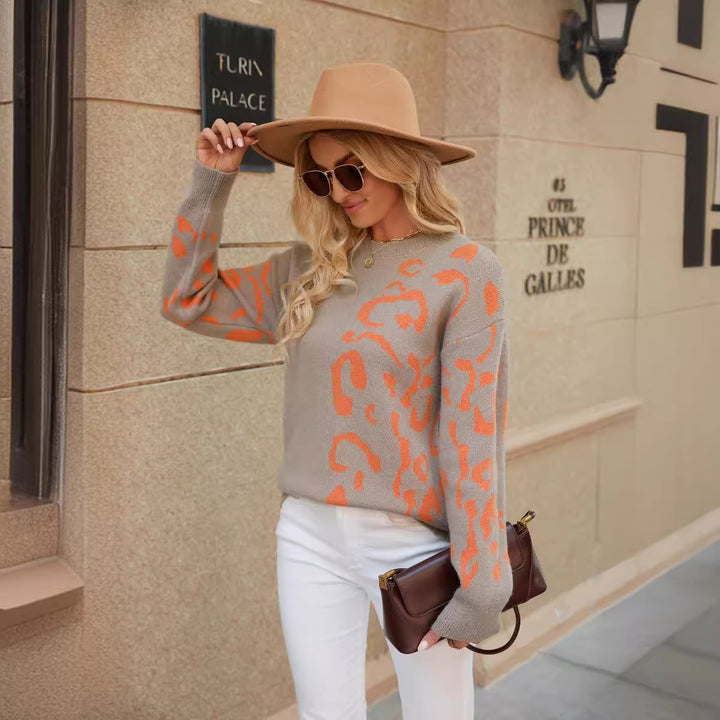 Damernas grovt stickade tröja med modernt leopardmönster Eva Jonsson-Eva Jonsson