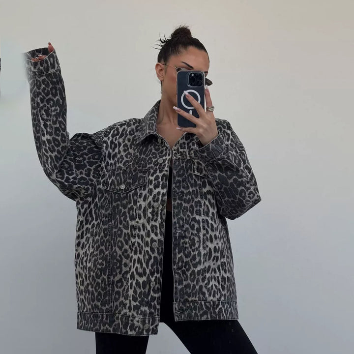 Damernas högkvalitativa denimjacka i trendigt leopardmönster Mirla-Eva Jonsson