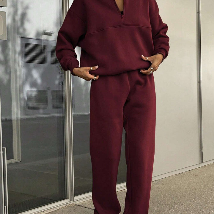 Damernas högkvalitativa ståkrage sweatshirt set med dragkedja Mirla-Eva Jonsson