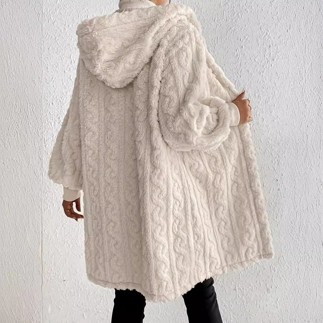 Damernas hoodie kappa i mjukt plyschmaterial med strukturerad design Mirla-Eva Jonsson