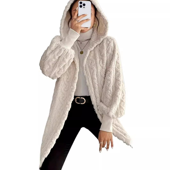 Damernas hoodie kappa i mjukt plyschmaterial med strukturerad design Mirla-Eva Jonsson