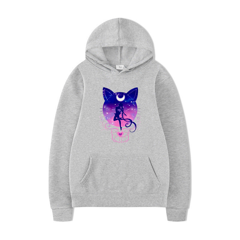 Damernas hoodie med konstnärlig kattdesign och bekväm passform Mirla-Eva Jonsson