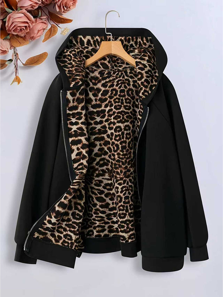 Damernas hoodiejacka med leopardmönster-invändig foder Mirla-Eva Jonsson