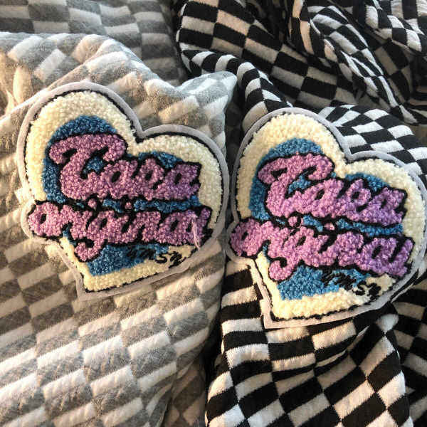 Damernas hoodiejacka med texturerat mönster och hel dragkedja-Eva Jonsson