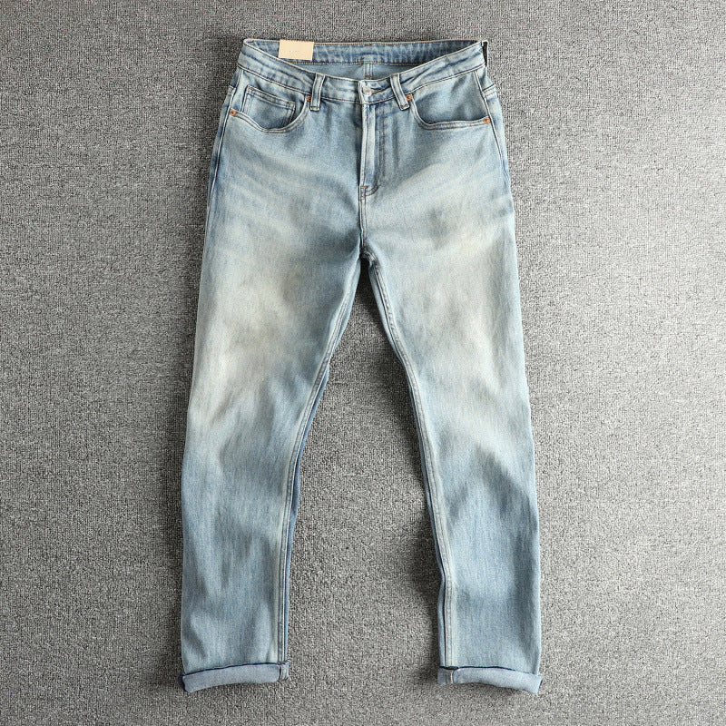 Damernas jeansbyxor i modern slim fit med avslappnad design och hög midja Mirla-Eva Jonsson