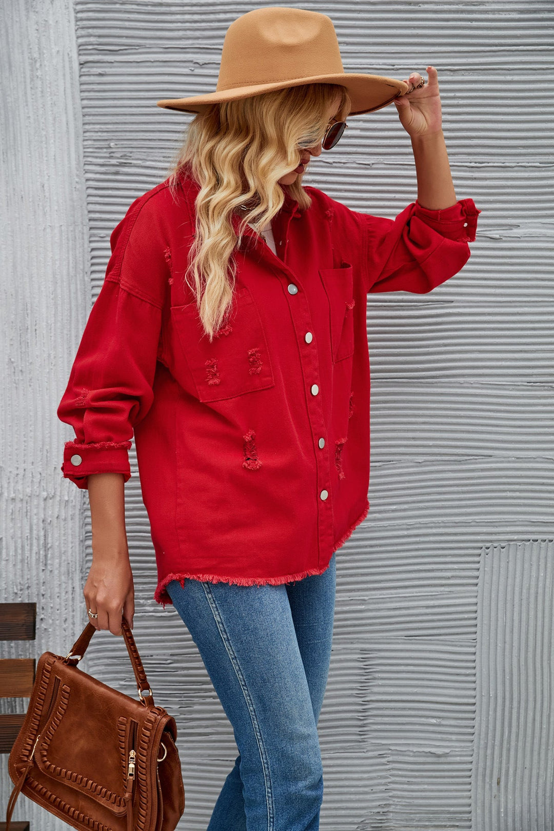 Damernas jeansskjortjacka i avslappnad oversized passform med fransdetaljer Mirla-Eva Jonsson