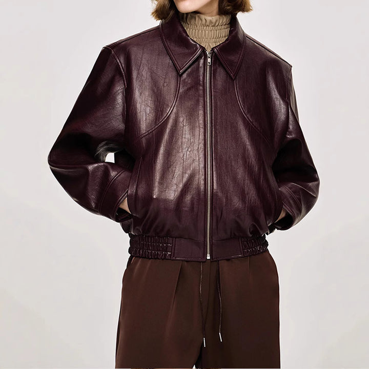 Damernas konstläderjacka med moderiktigt oversize-snitt och elastisk midja Mirla-Eva Jonsson