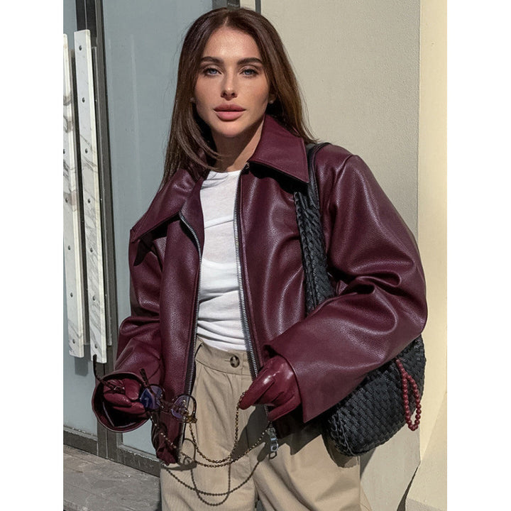 Damernas konstläderjacka med oversized-passform och klassisk krage Mirla-Eva Jonsson