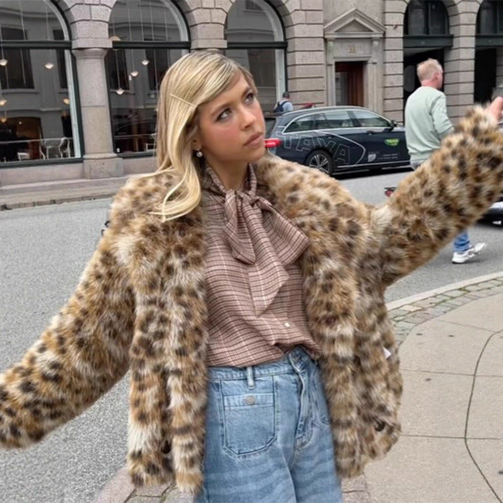 Damernas konstläderpälsjacka i leopardmönster Mirla-Eva Jonsson