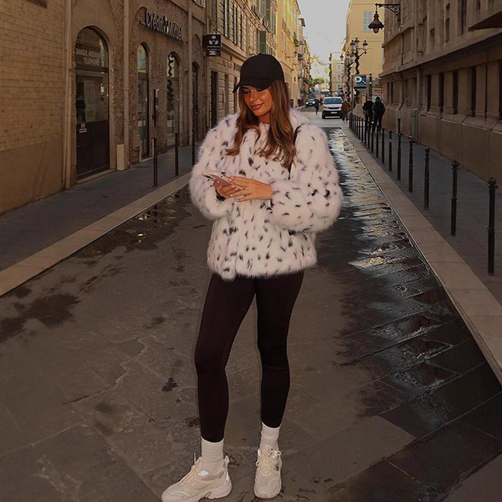 Damernas konstpälskappa med modern djurtryck Eva Jonsson-Eva Jonsson