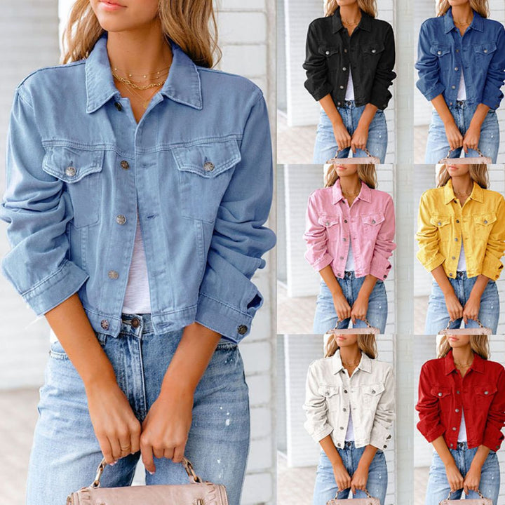 Damernas korta denimjacka med moderiktig skärning Mirla-Eva Jonsson