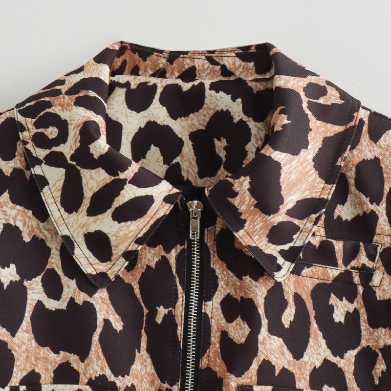 Damernas korta mockajacka med elegant leopardtryck Mirla-Eva Jonsson