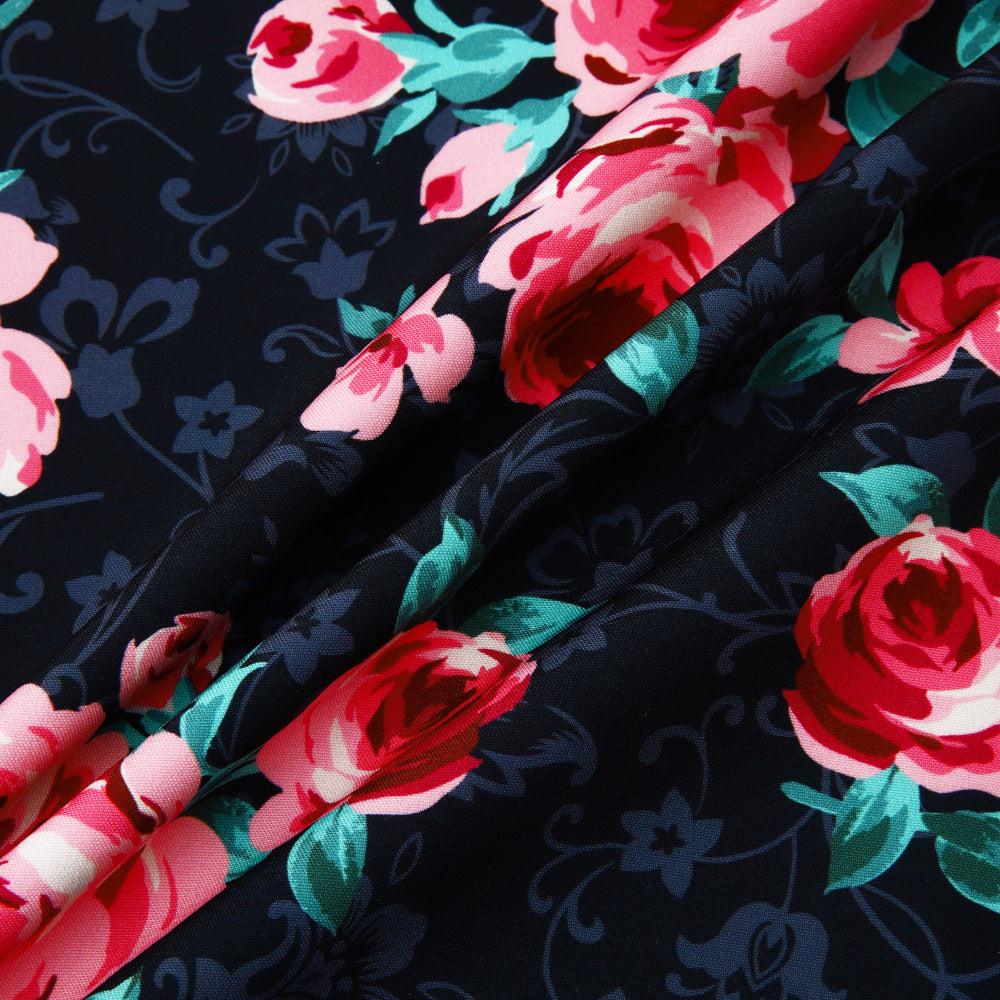 Damernas kortärmad blus med blommönster och bekväm passform Mirla-Eva Jonsson