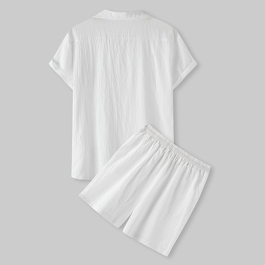 Damernas kortärmad pyjamaset i lätt bomullsmaterial med praktisk knapplist och elastisk midja Mirla-Eva Jonsson