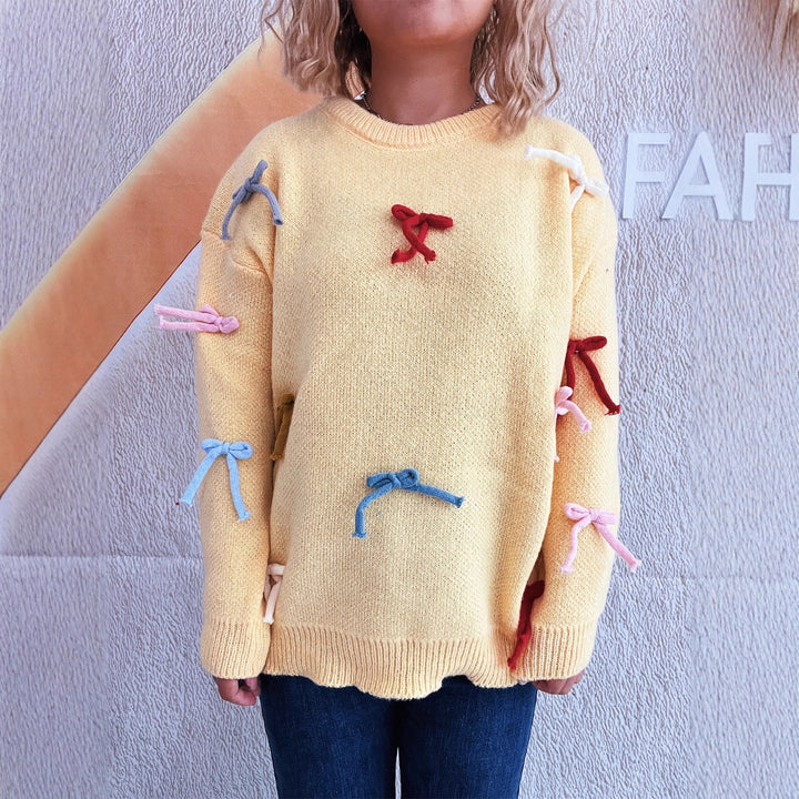 Damernas kreativa tröja med färgglada slöjfdetaljer Eva Jonsson-Eva Jonsson