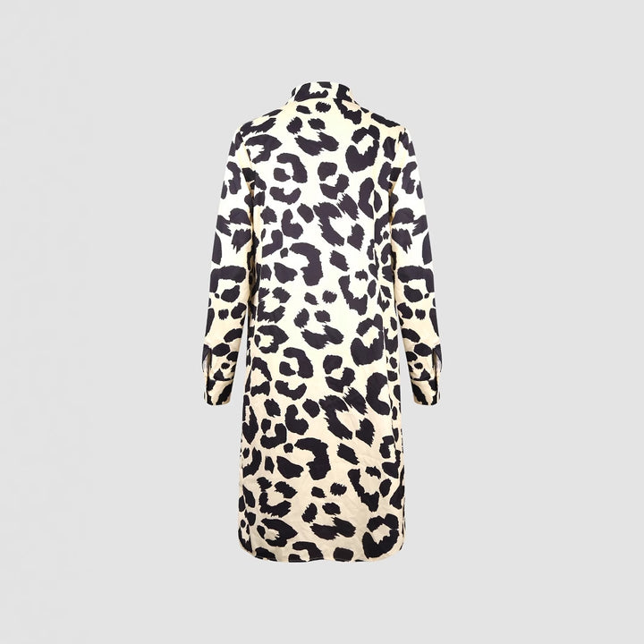 Damernas lång skjortklänning med elegant leopardmönster Eva Jonsson-Eva Jonsson