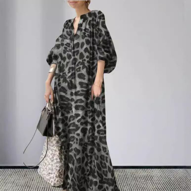 Damernas långärmad maxiklänning i iögonfallande leopardmönster Eva Jonsson-Eva Jonsson