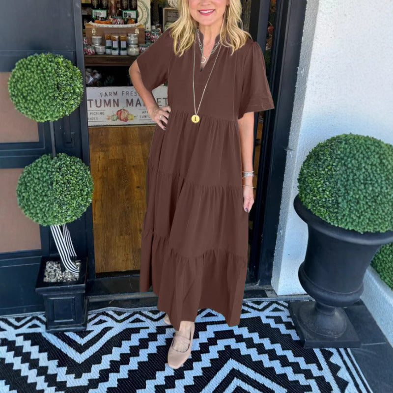 Damernas långärmad maxiklänning med V-hals och volangdetalj Eva Jonsson-Eva Jonsson