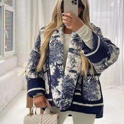 Damernas lätta quiltade jacka i botanisk design med stora fickor Eva Jonsson-Eva Jonsson