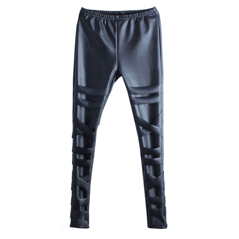 Damernas leggings i moderiktig läderlook med strukturerade sömmar Mirla-Eva Jonsson