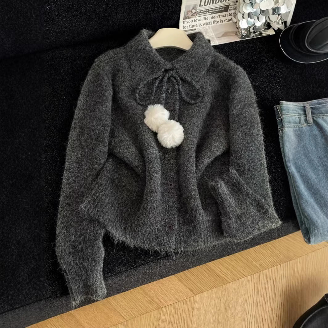 Damernas lekfulla cardigan med stor krage Mirla-Eva Jonsson