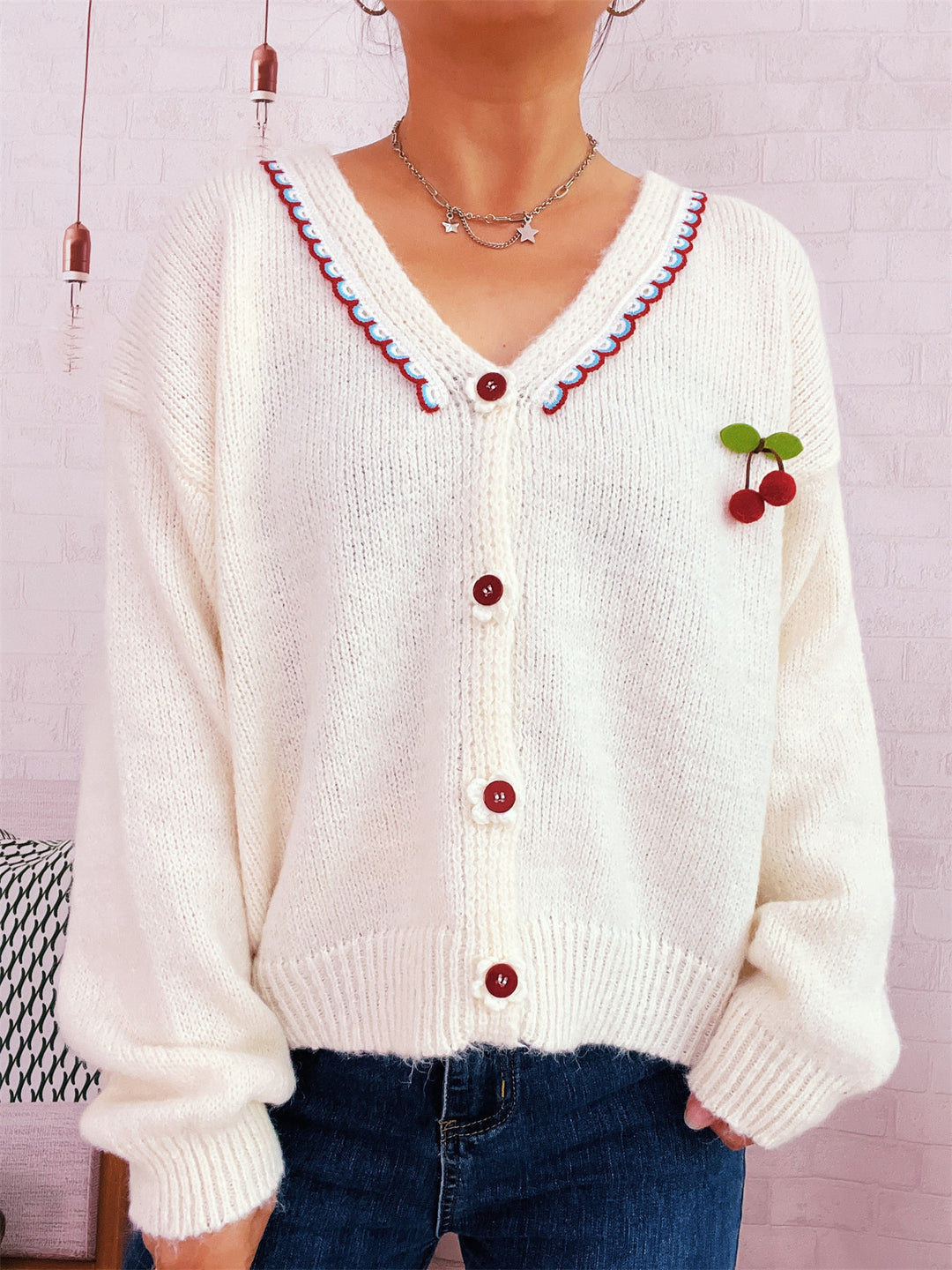 Damernas lekfulla kofta med färgglad knappdesign och hög komfort Eva Jonsson-Eva Jonsson