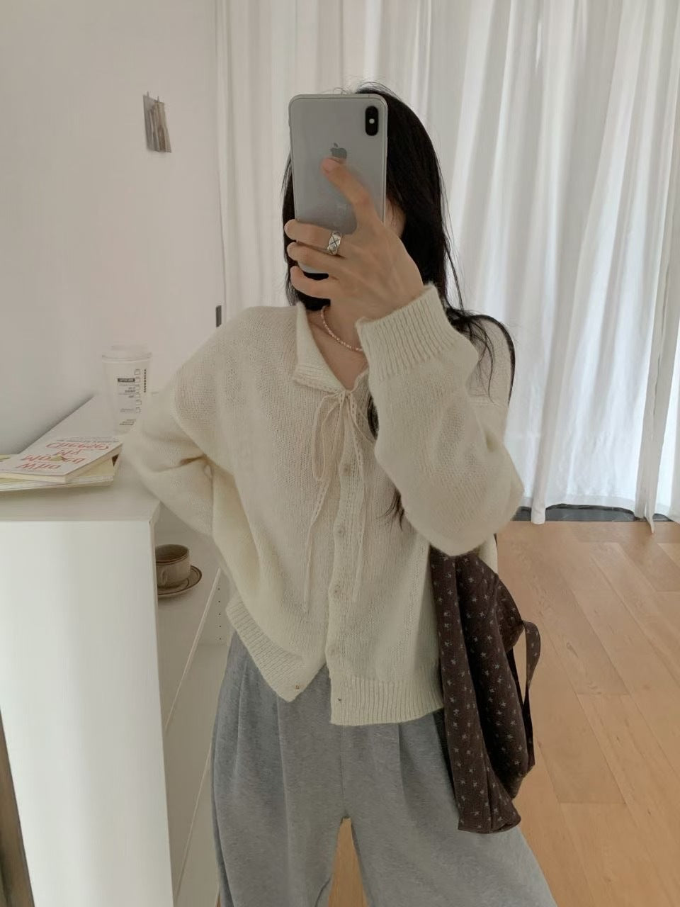 Damernas lekfulla kofta med slöjdprydnad Eva Jonsson-Eva Jonsson