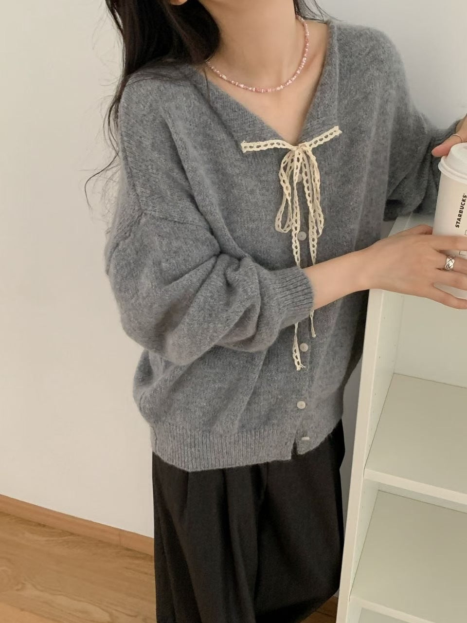 Damernas lekfulla kofta med slöjdprydnad Eva Jonsson-Eva Jonsson