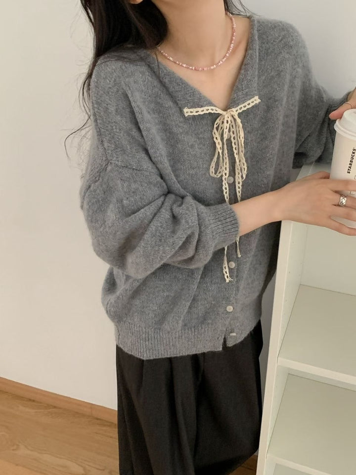 Damernas lekfulla kofta med slöjdprydnad Eva Jonsson-Eva Jonsson