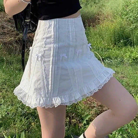 Damernas lekfulla minikjol med volangkant och elastisk midja Eva Jonsson-Eva Jonsson