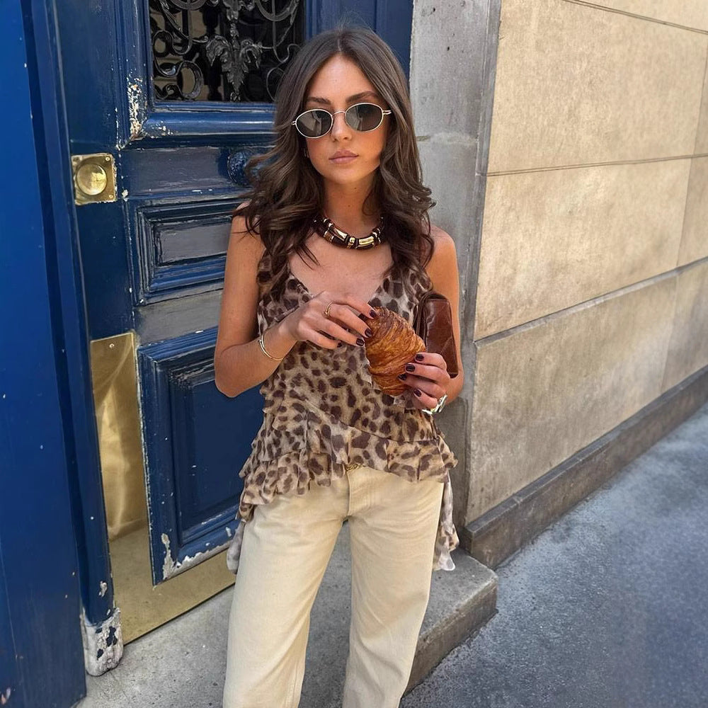 Damernas lekfulla topp med volanger och asymmetrisk fåll Eva Jonsson-Eva Jonsson