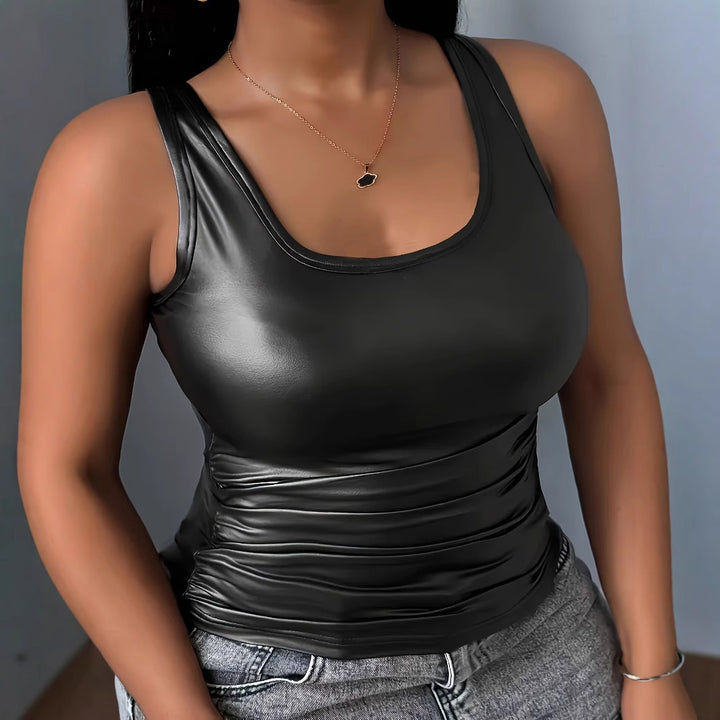 Damernas linne med glänsande material och figurnära passform Eva Jonsson-Eva Jonsson