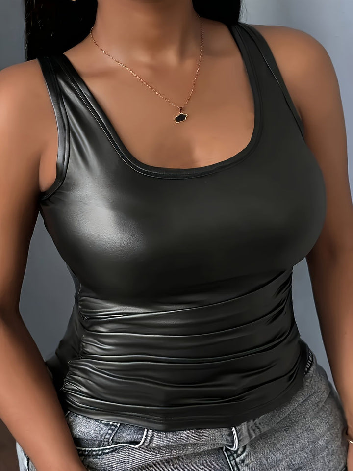 Damernas linne med glänsande material och figurnära passform Eva Jonsson-Eva Jonsson