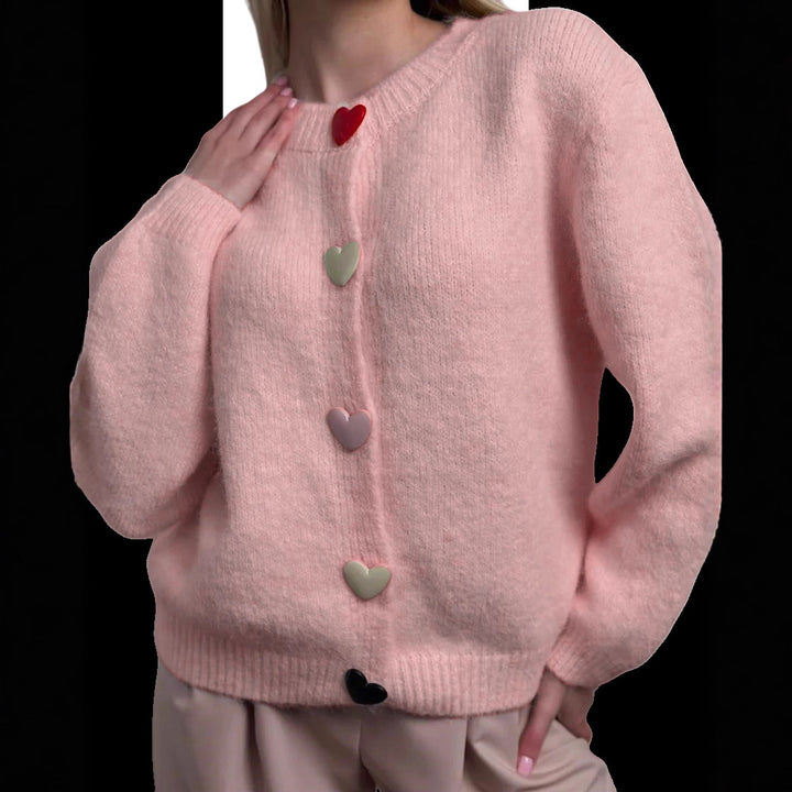 Damernas lösa stickade tröja med hjärtformade knappar och vid passform Eva Jonsson-Eva Jonsson