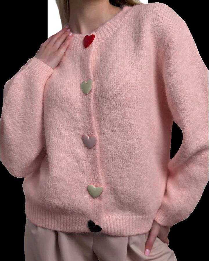 Damernas lösa stickade tröja med hjärtformade knappar och vid passform Eva Jonsson-Eva Jonsson