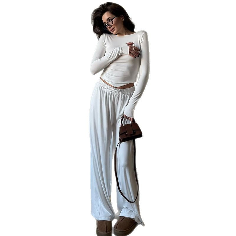 Damernas loungewear-set bestående av långärmad topp och vida byxor Mirla-Eva Jonsson