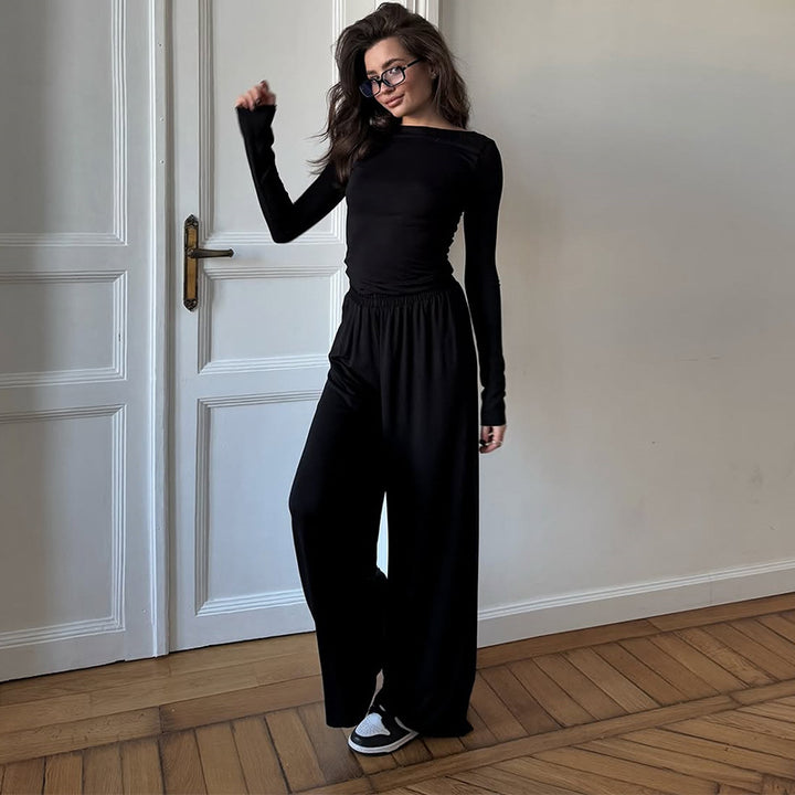 Damernas loungewear-set bestående av långärmad topp och vida byxor Mirla-Eva Jonsson