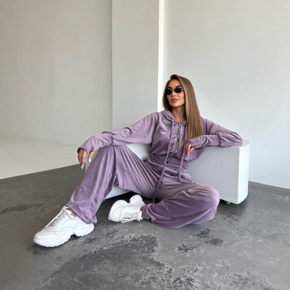 Damernas loungewear-set med praktisk huva och elastiskt midjeband Mirla-Eva Jonsson