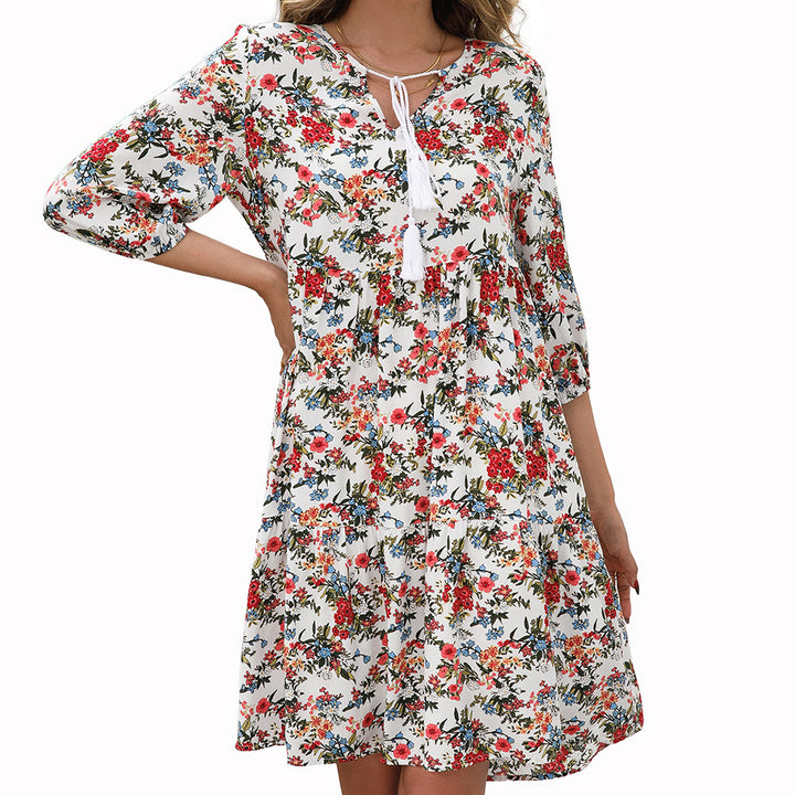 Damernas luftiga blommiga klänningar med volangdetaljer och bindband Eva Jonsson-Eva Jonsson