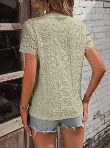 Damernas luftiga blus med broderi Mirla-Eva Jonsson