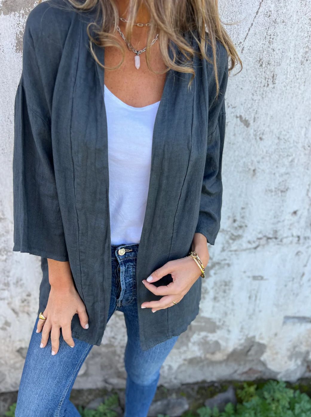 Damernas luftiga linnjacket med öppen skärning och långa ärmar Eva Jonsson-Eva Jonsson